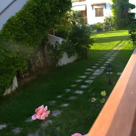 Garden Apartmán Pefkochori